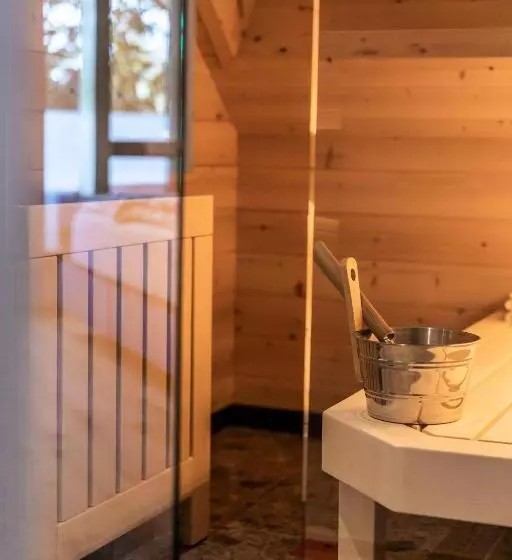 Hotelli Weindomizil Hagn