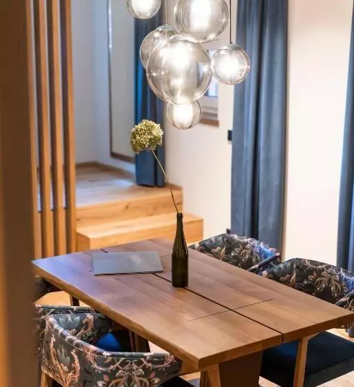 Hotelli Weindomizil Hagn