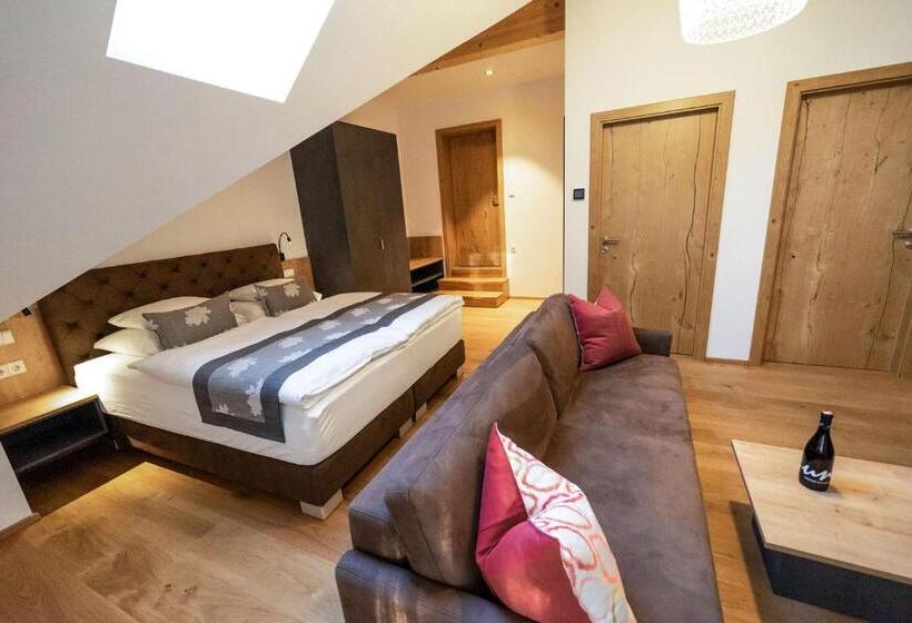 Hotelli Weindomizil Hagn