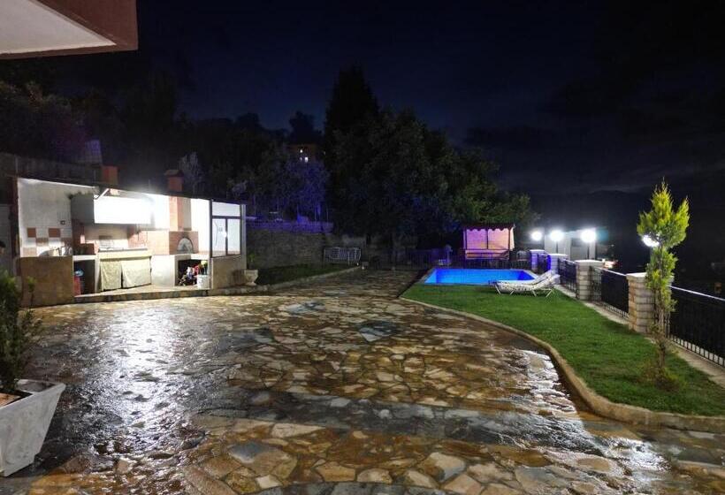 پانسیون Shena Guest House