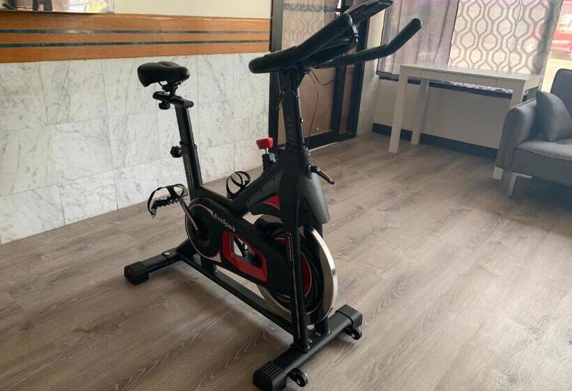 膳宿费 Sunny Home