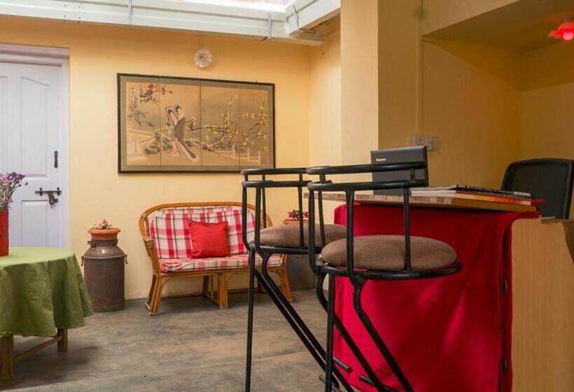 הוסטל Prabhus Place