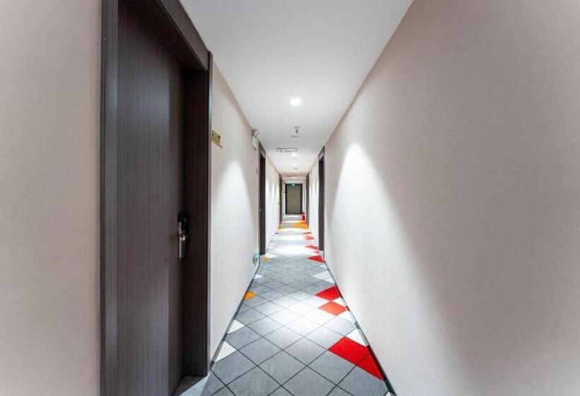 Borrman Hotel Jinan Quancheng Square Qilu Hospital