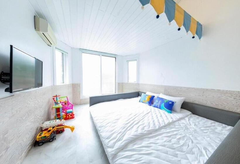 Ganghwado Baby Bear Spa Pension