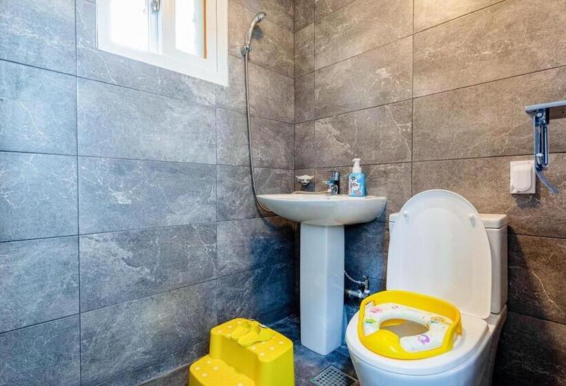 Ganghwado Baby Bear Spa Pension