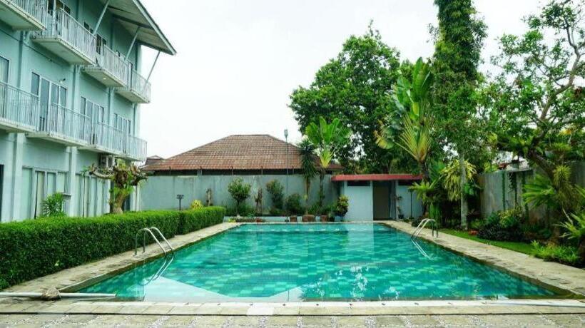 호텔 Bogor Indah Nirwana