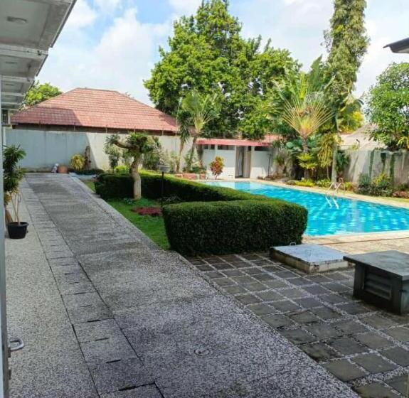 호텔 Bogor Indah Nirwana