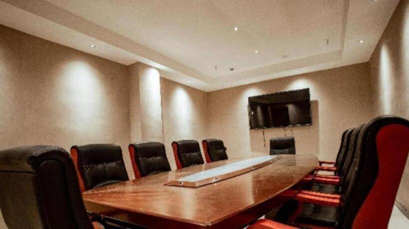 فندق City Comfort Inn Korla North Jianguo Road