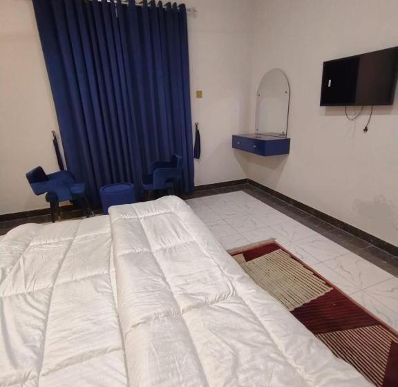 هتل Roomi Rezidor Multan