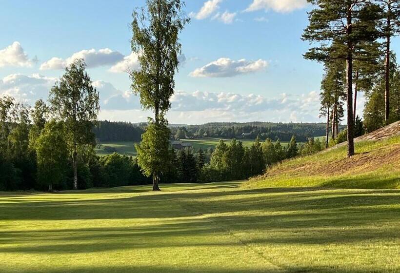 בית מלון כפרי Hill Side Golf & Sports Resort