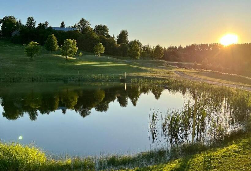 בית מלון כפרי Hill Side Golf & Sports Resort