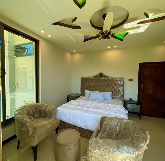 هتل Royal Shangrila Balakot