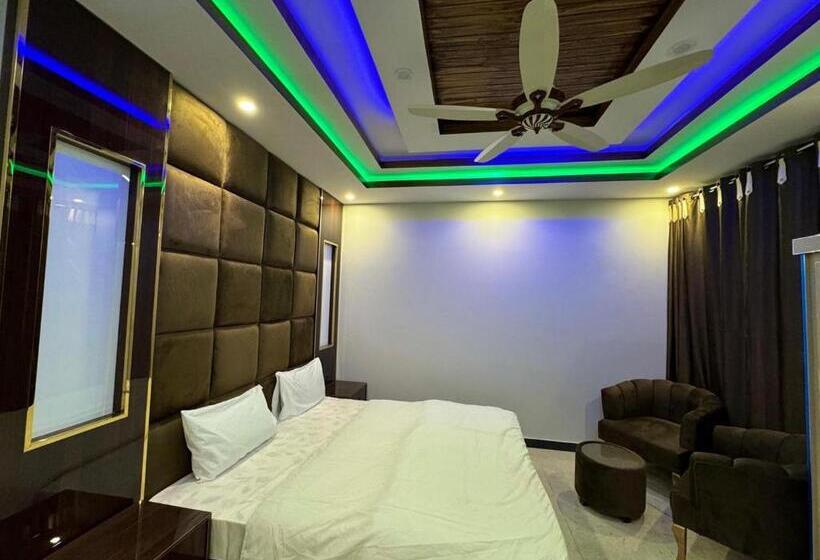 هتل Royal Shangrila Balakot