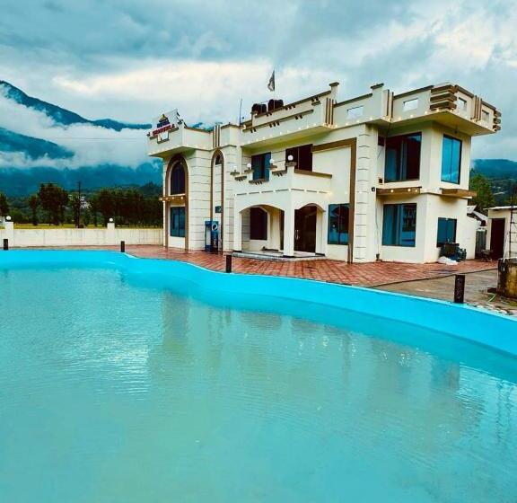 هتل Royal Shangrila Balakot