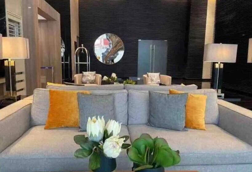 Hotel Staycations Up Above 4 Modern 1br @ Air