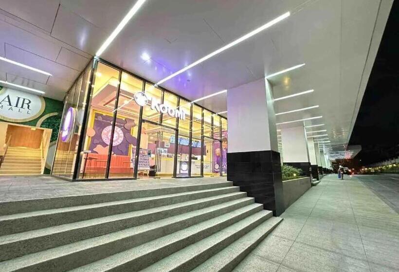 Hotel Staycations Up Above 4 Modern 1br @ Air