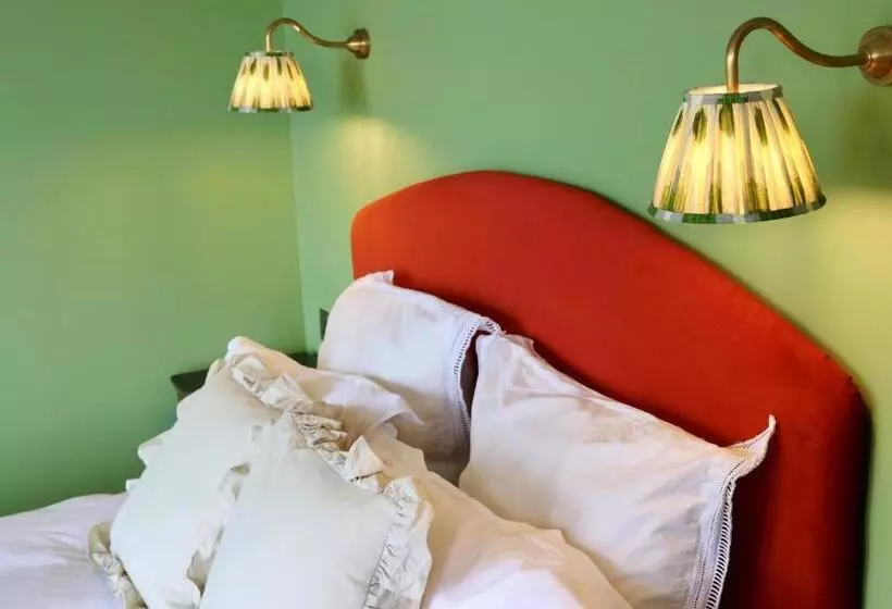 Hotelli The London & Paris