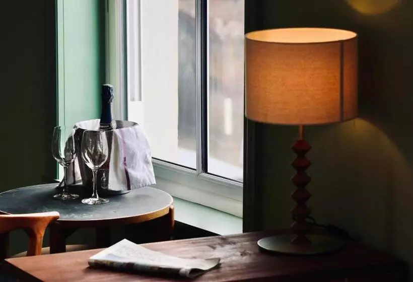 Hotelli The London & Paris