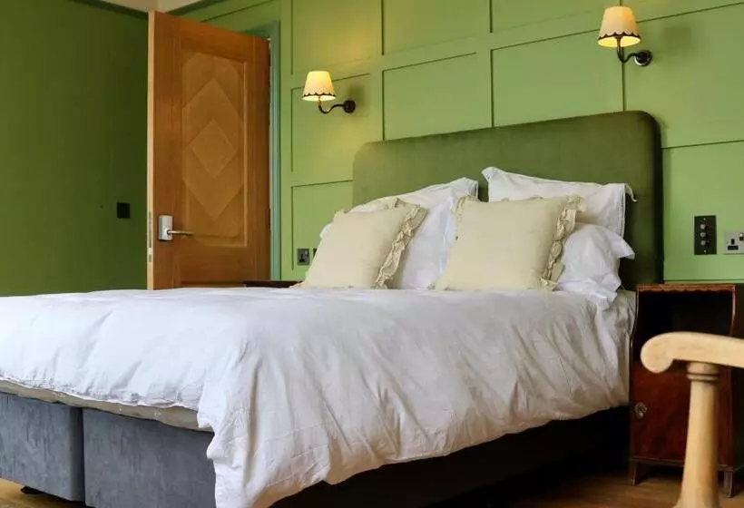 Hotelli The London & Paris