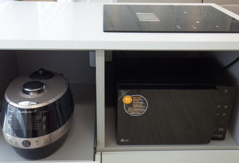 Jaeju Eaviang Village Dockchae Pension