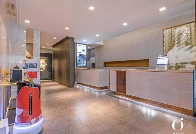 Orange Hotel Beijing Wangfujing Pedestrian Street