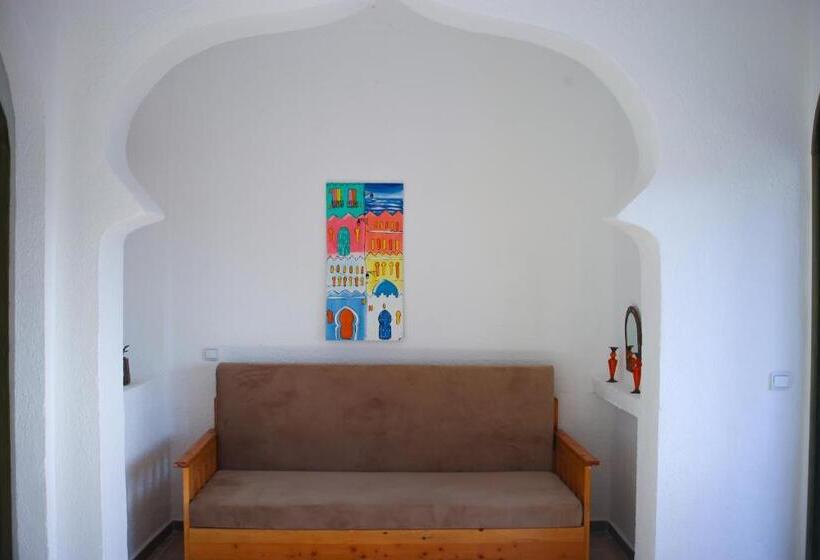 پانسیون Haven Hills Social Club