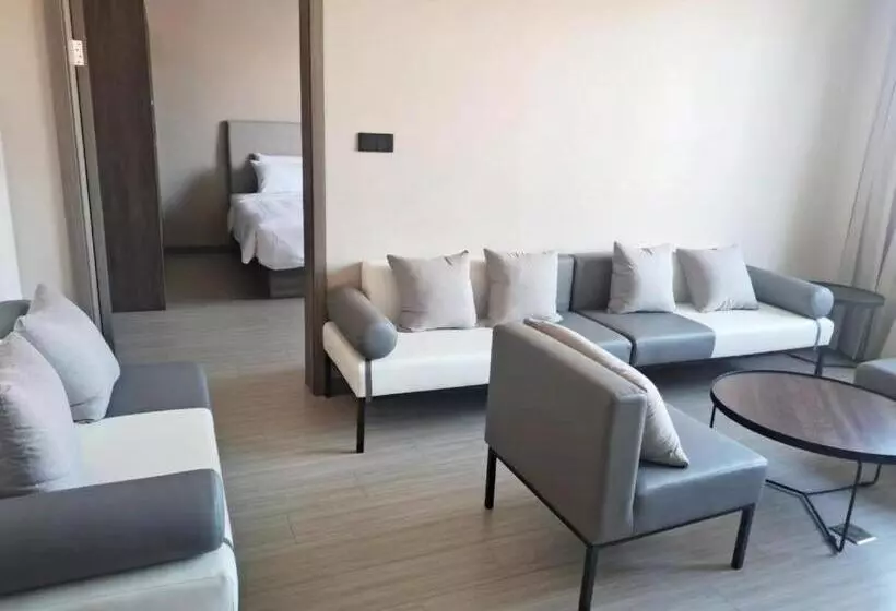 Hanting Hotel Changzhi Xiangyuan Donghu Park