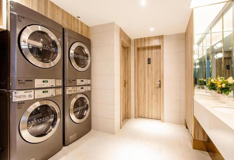 Hanting Hotel Guiyang Big Cross Square