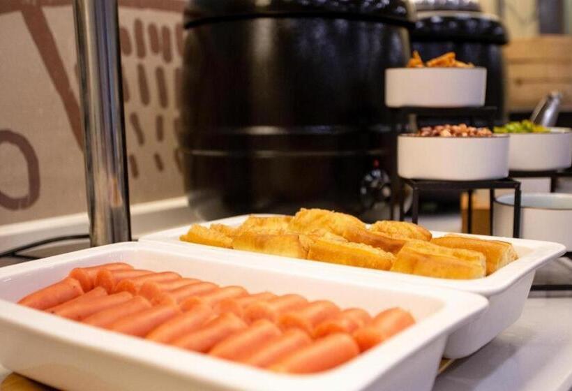 Hanting Hotel Hanting Tangshan Caofeidian Kenfeng Street