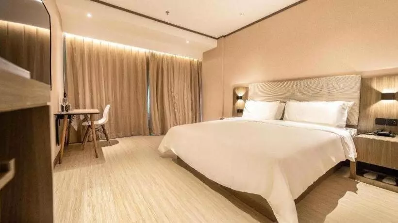 Hanting Hotel Maoming Railway Station