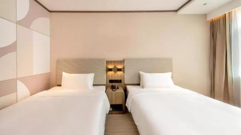 Hanting Hotel Maoming Railway Station