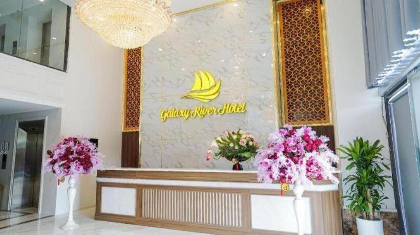 هتل Galaxy River