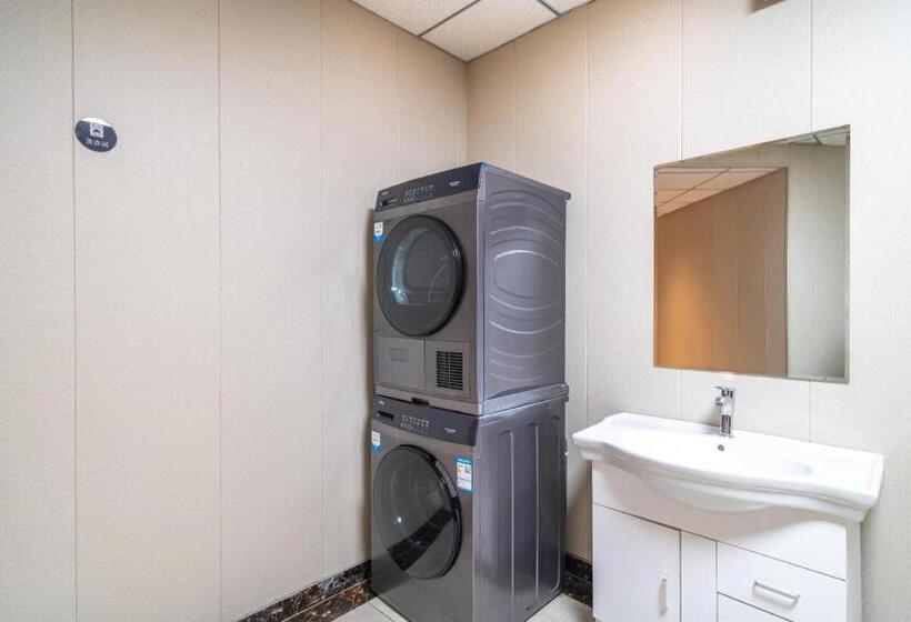 Hotel Hi Inn Qingdao Jiading Road