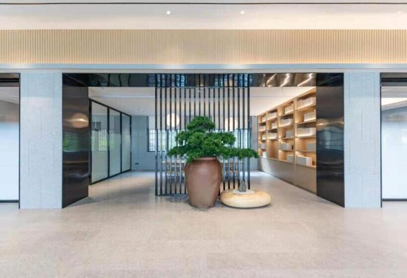 Ji Hotel Anqingyue West Hot Spring Avenue