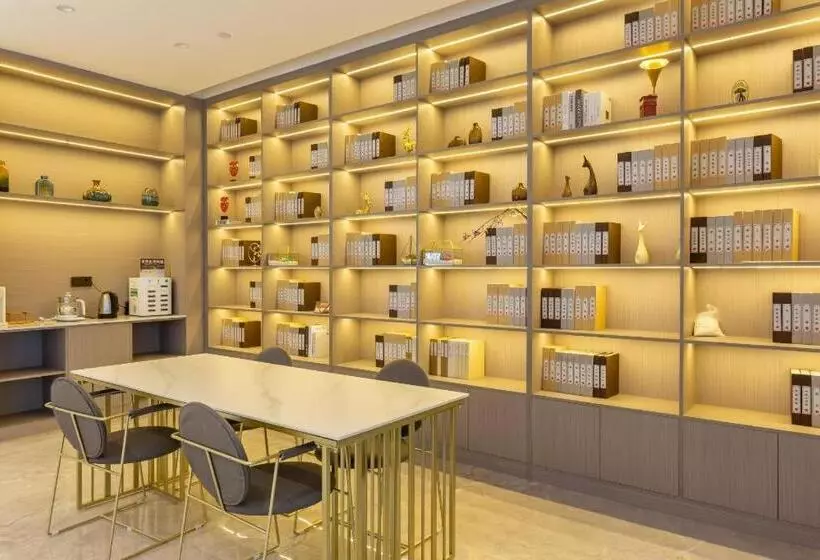 Starway Hotel Chuzhou Mingguang Tiyu Road