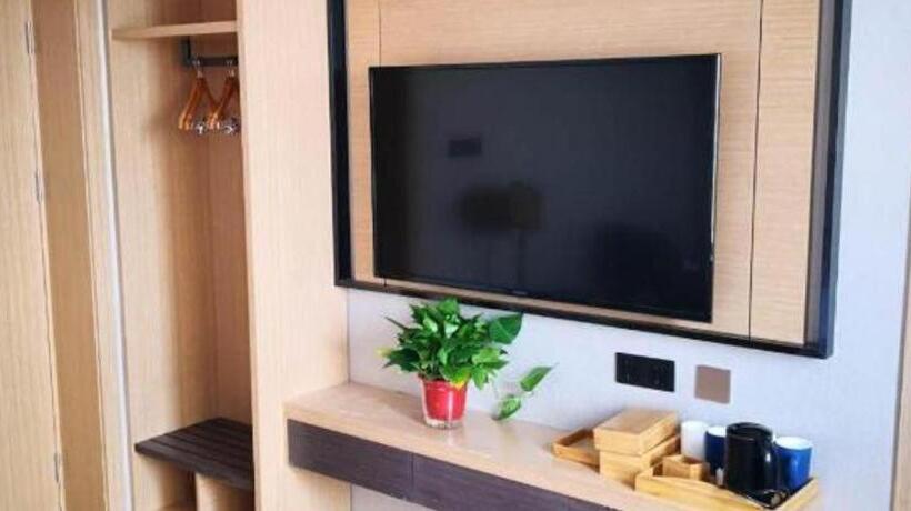 Starway Hotel Linqi Renmin Square