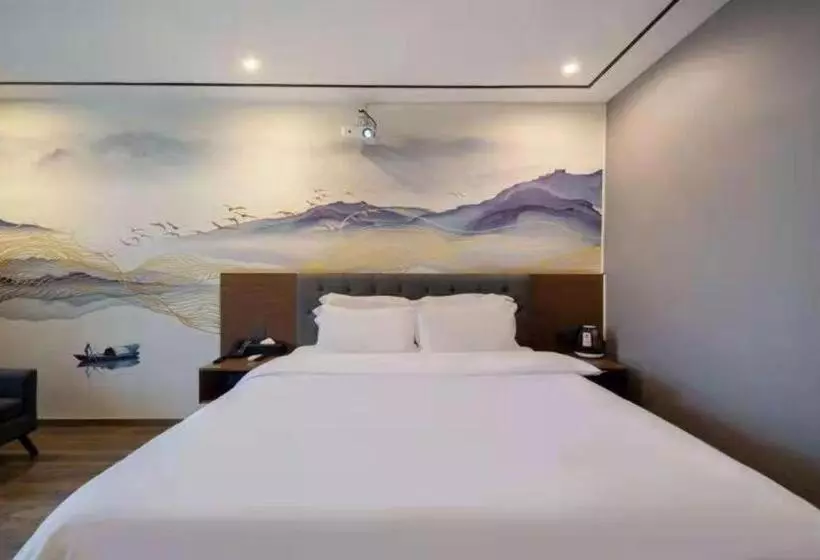 Starway Hotel Nanchang Honggutan Cuiyuan Road Metro Station