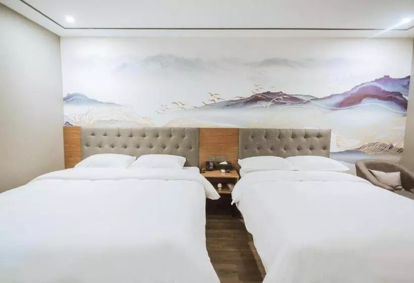 Starway Hotel Nanchang Honggutan Cuiyuan Road Metro Station