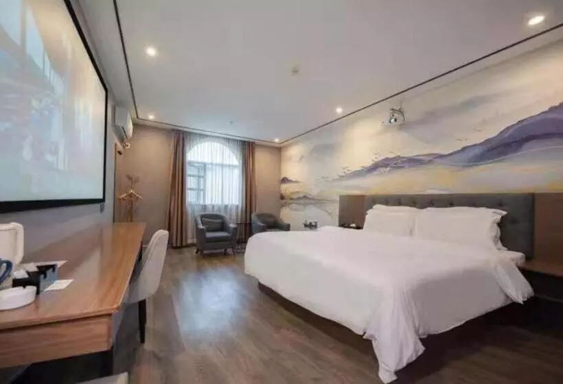 Starway Hotel Nanchang Honggutan Cuiyuan Road Metro Station