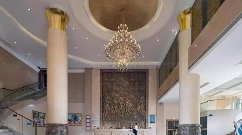 Vienna Hotel Guangdong Foshan West Station Airport Luocun