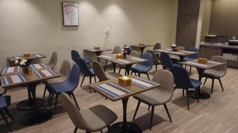 Hanting Hotel Xingtai Ningjin County Bus Station