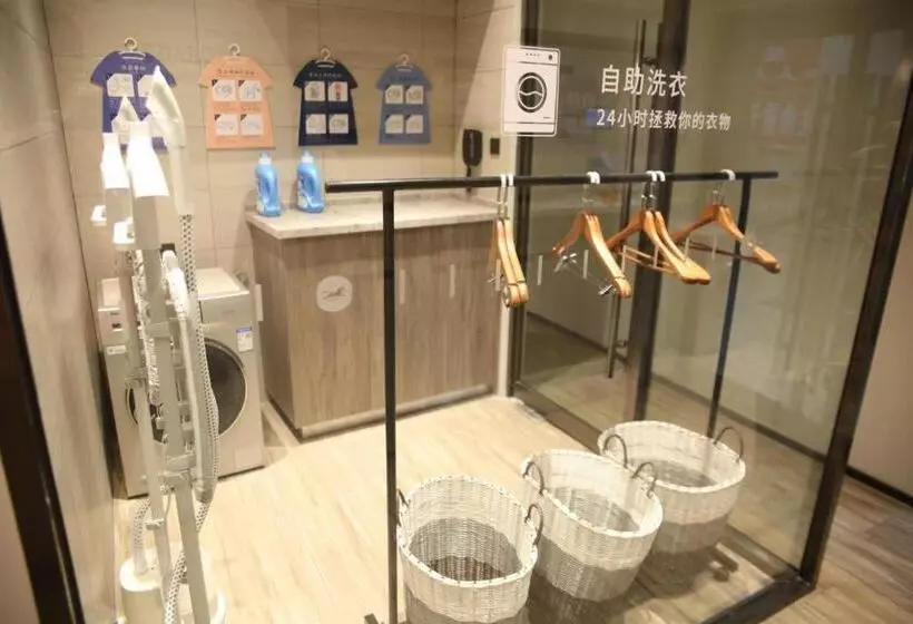 Hanting Hotel Yulin Railway Station