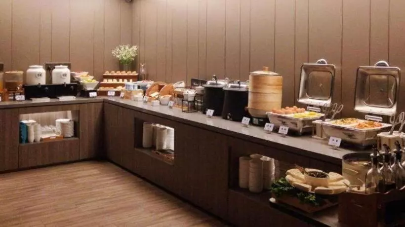 Hanting Hotel Yulin Railway Station