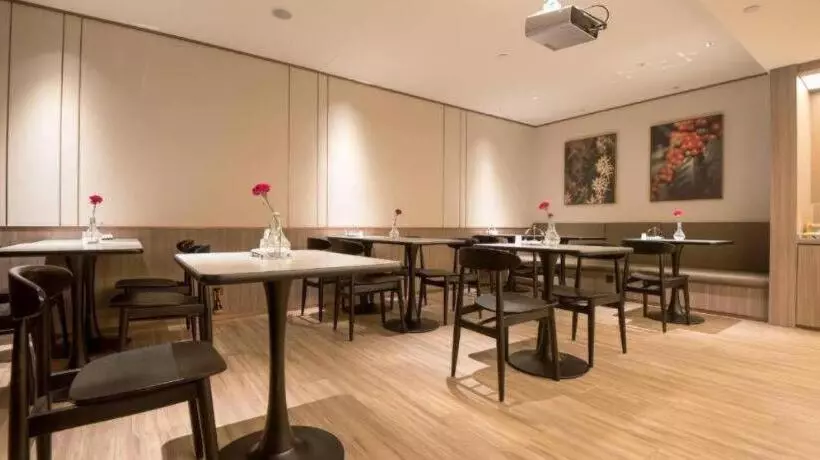 Hanting Hotel Yulin Railway Station