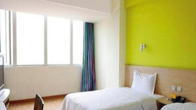 호텔 7 Days Inn Jixian County Baowei Road