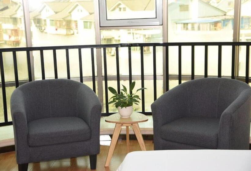 Hotel 7 Days Premium·huzhou Nanxun Ancient Town Nanfang Xinshijie