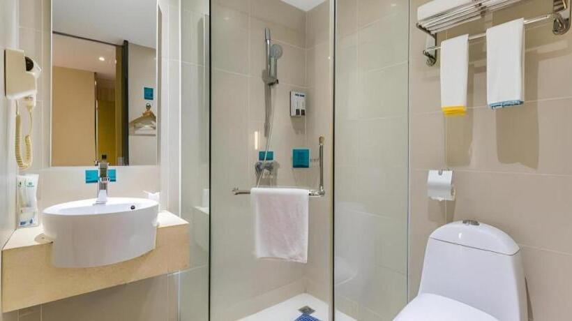 Otel City Comfort Inn Maoming Gaozhou Chengdong Passenger Station