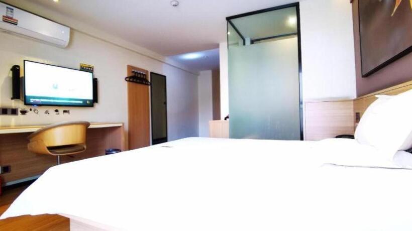 בית מלון כפרי Iu Hote Guiyang Olympic Sports Center Huarun Wanxianghui