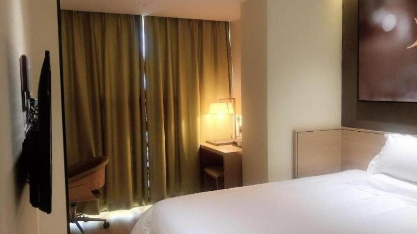 בית מלון כפרי Iu Hote Guiyang Olympic Sports Center Huarun Wanxianghui