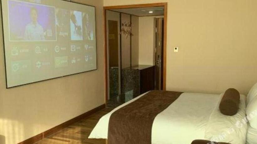 Hotel James Joyce Coffetel Baoding Railway Station